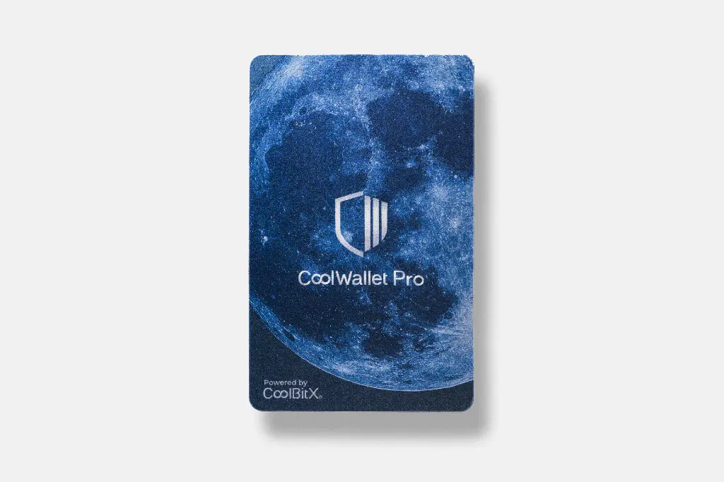 coolwallet-pro-front-view.webp